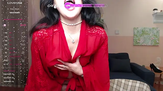 Alianna_Solo_Kisses Adlı Modelin Canlı XXX Sohbeti