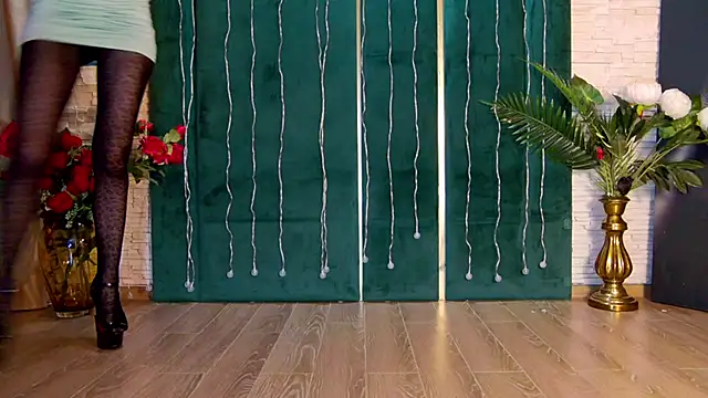 FeetVibe 现场XXX聊天