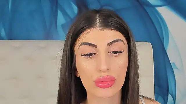 SkinnyDolly 现场XXX聊天