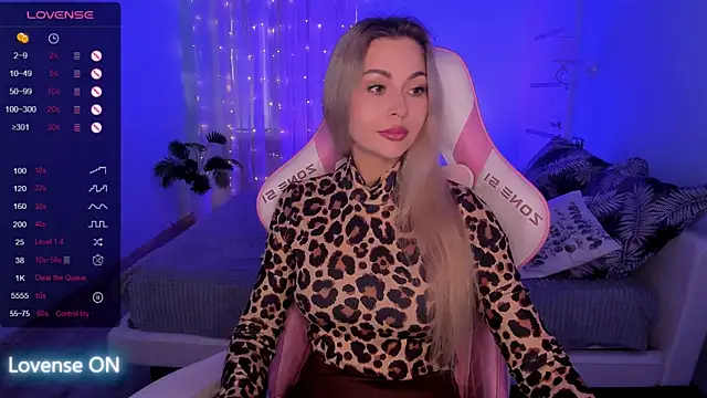 AdeleRoberts 现场XXX聊天