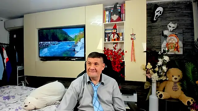 SpartacusDaddy48's Live XXX Chat