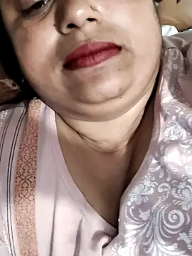 Hot_indian_Milf 现场XXX聊天