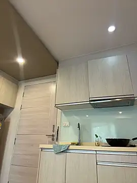 MiaTee Obrolan Langsung XXX