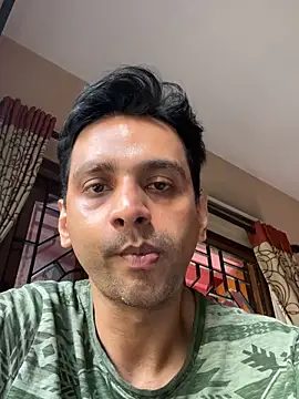 online4u08's Live XXX Chat