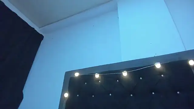 Онлайн чат XXX violetadumsper