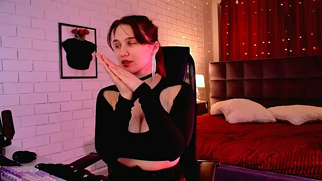 TessaMill Adlı Modelin Canlı XXX Sohbeti