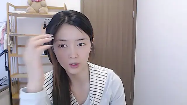 XXX chat uživo modela Mimi-cnbaby