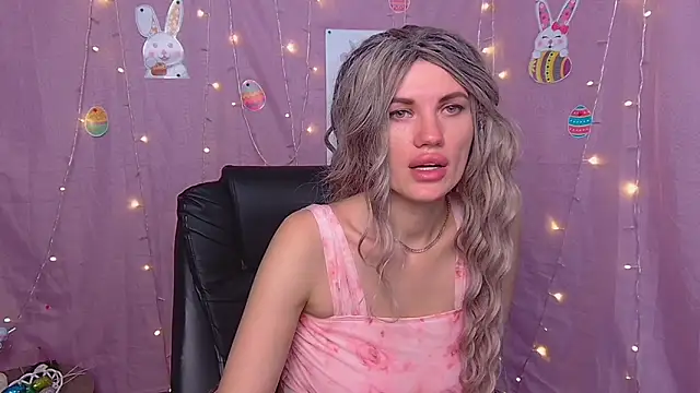 MilaLoona Adlı Modelin Canlı XXX Sohbeti