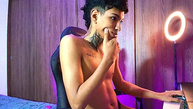 XXX chat uživo modela im_Usuga