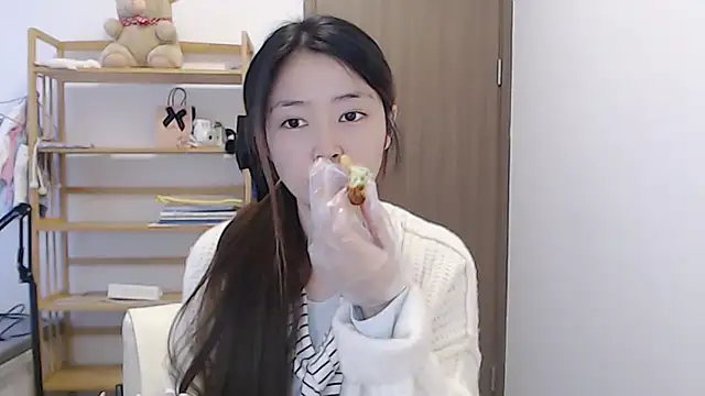 Mimi-cnbaby's Live XXX Chat