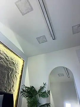 Pokazy przed kamerką – Isa__Blanc