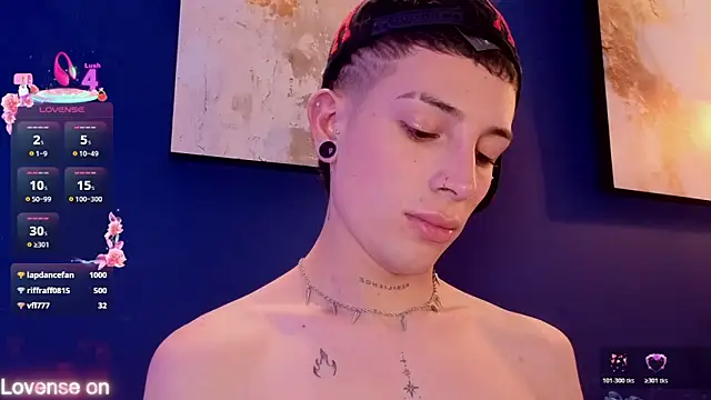 Luca_Prince_ Show in webcam