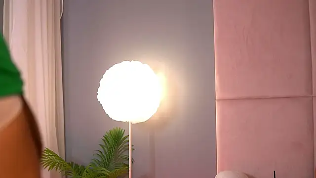 AlmaLuv Chat XXX live