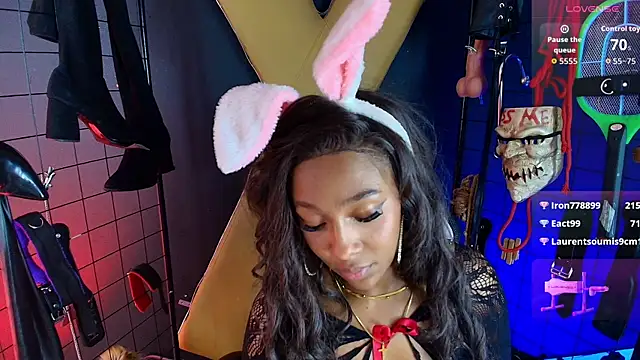 Chat XXX Live MrEbonybdsm