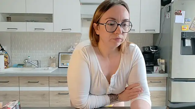 XXX chat uživo modela TokyoAna