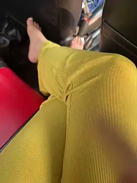 Chatroom XXX en direct de Meii-meyy