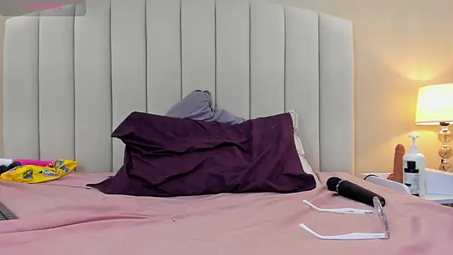 Chat +18 de Rachel_Donnelly ao vivo