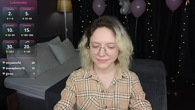 HottoKori Adlı Modelin Canlı XXX Sohbeti