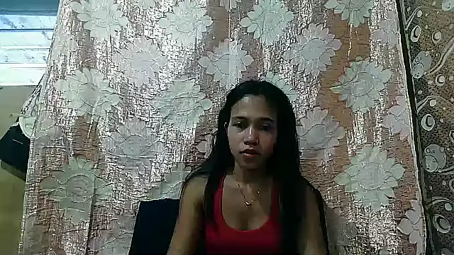 PinaySkinnyGirl Show in webcam