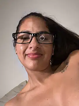 chicachocolate01's Webcam Show