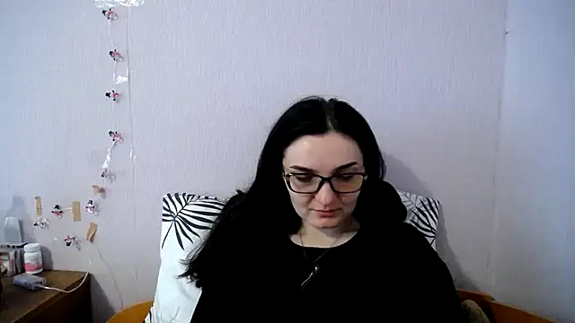 Shiny_gine Adlı Modelin Canlı XXX Sohbeti