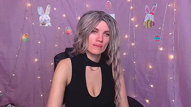 MilaLoona Live XXX-Chat