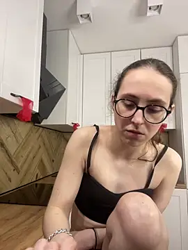 MartiniiSelenna Chat XXX live