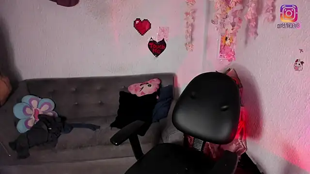 KuutarのライブXXXチャット