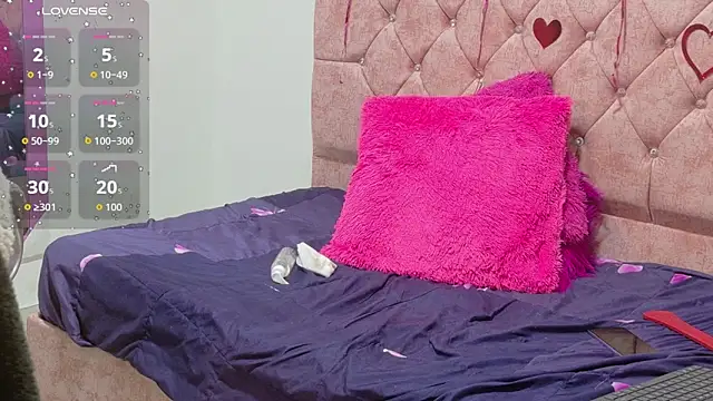 KataRebelのライブXXXチャット