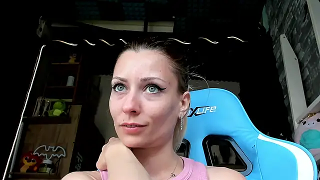 karo123421のライブXXXチャット