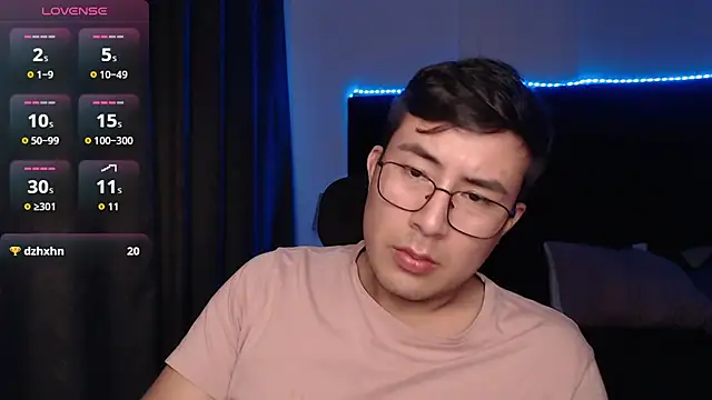 andrewmhilton_ 网络视讯表演