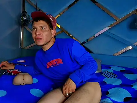 Thonixxx_mrのライブXXXチャット