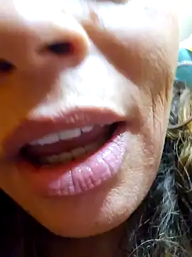 Erotic_and_Exotic's Live XXX Chat