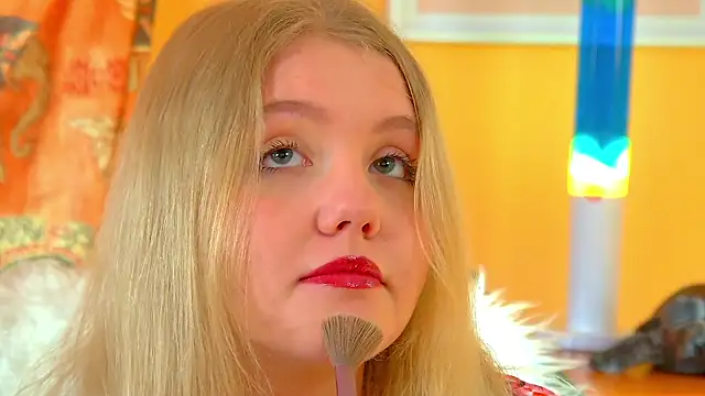 EmilyEvanseのライブXXXチャット