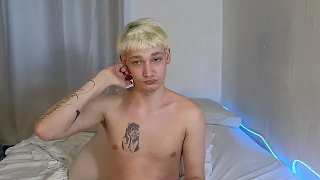 Онлайн чат XXX Julian_wins