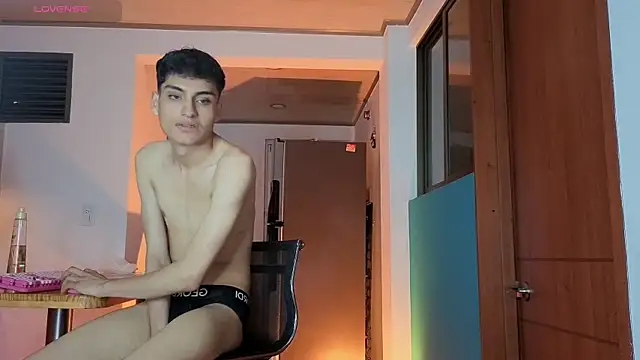 Онлайн чат XXX Nathan_twink