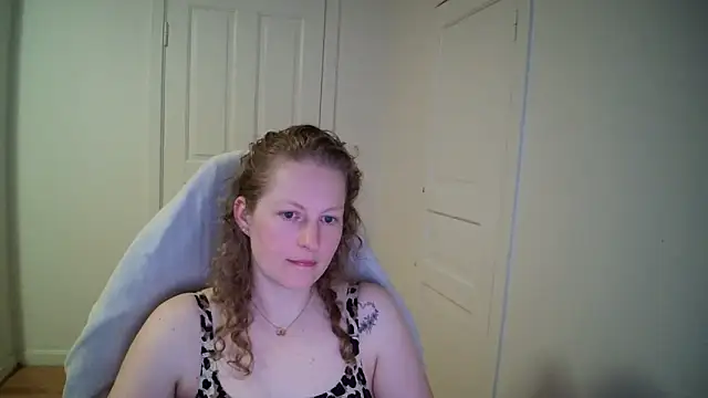 Chat XXX en directo de Girlnina-1995