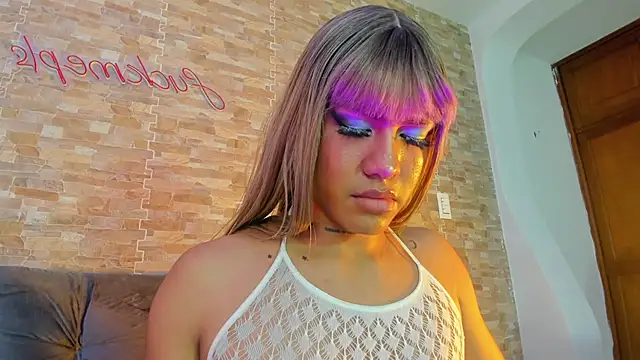 Chatroom XXX en direct de Dreams_Chloe