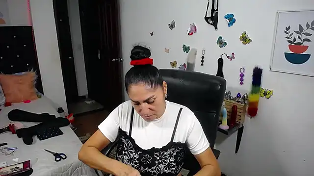 Czat XXX na żywo – mature_bigboobs10