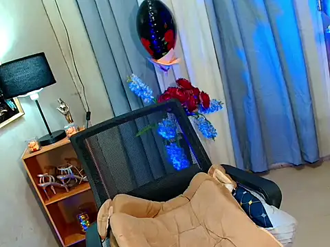 baby_kiraxx Pertunjukan Webcam