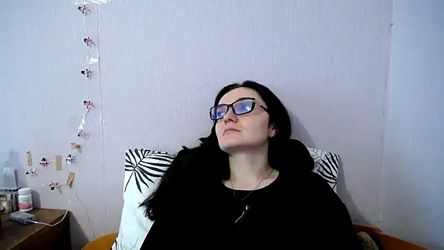 Shiny_gine Chat XXX in diretta