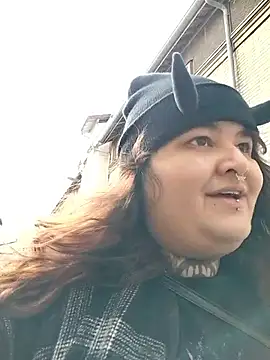 Sembang XXX Secara Langsung Staicyjanemcfly