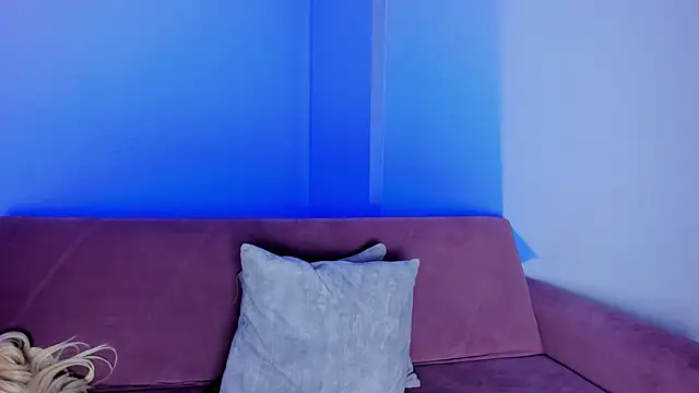 stefy_bratz Pertunjukan Webcam