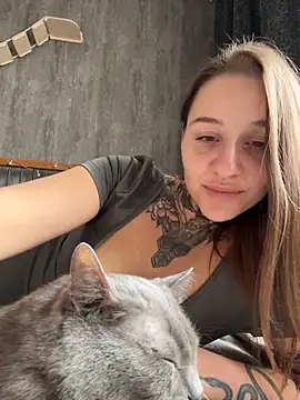 KishaMur Chat XXX in diretta