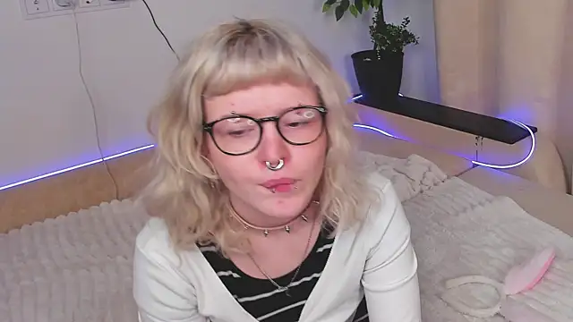 Онлайн чат XXX EdythElswick