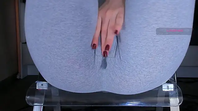 Chat XXX Live Cameltoe_squirt_inPants