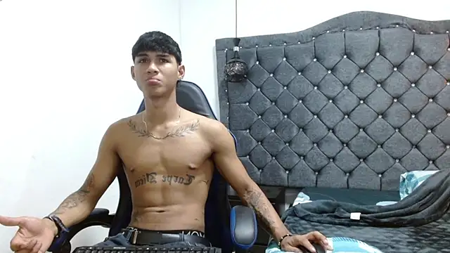 luka_big18 Live XXX-chat