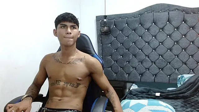 luka_big18 élő XXX-chatje