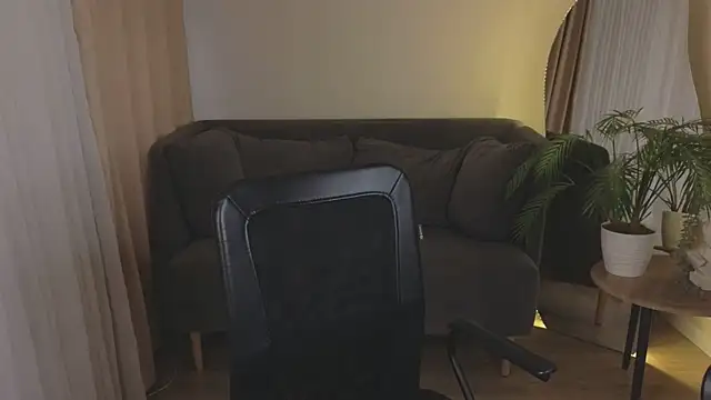 AuraLaunni 现场XXX聊天