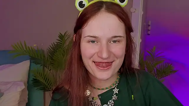 L1ittle_kitty_ Adlı Modelin Canlı XXX Sohbeti